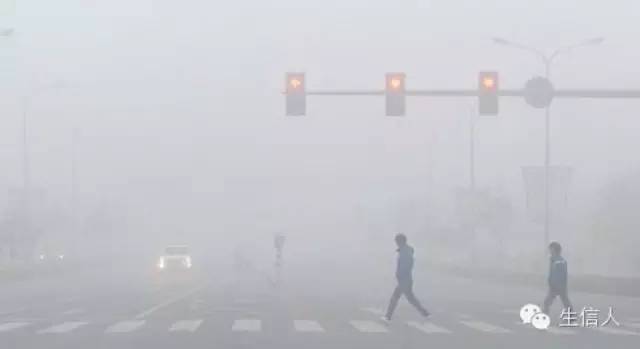 重雾霾天我们是否应该待在室内？